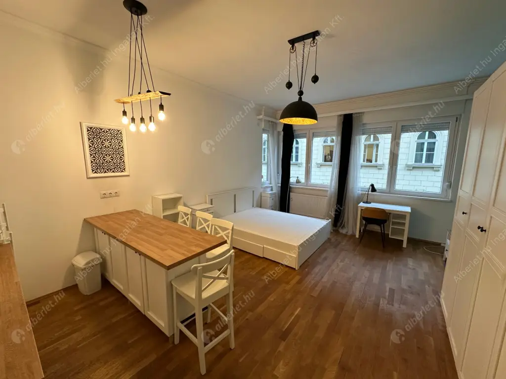 Kiadó albérlet 230000 Ft/hó áron: Budapest, V. kerület  Szerb utca. Mérete: 40 nm, 1 szobás | Alberlet.hu - 6603841