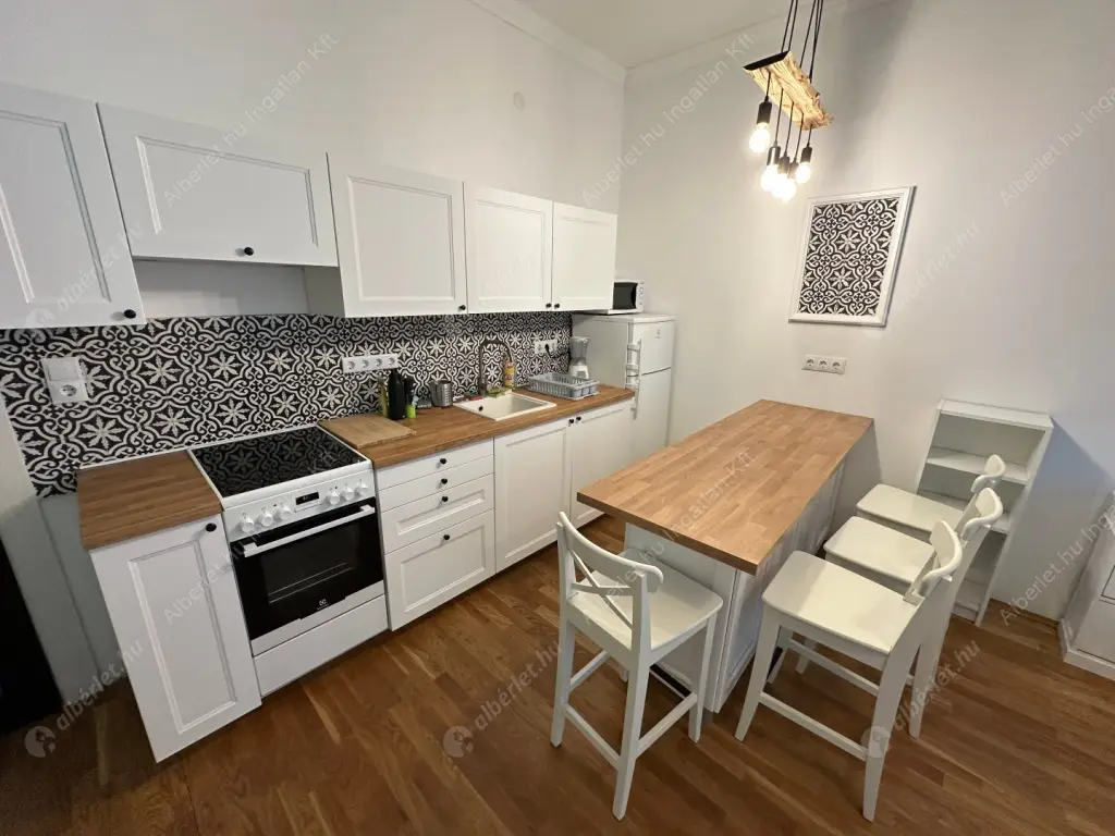 Kiadó albérlet 230000 Ft/hó áron: Budapest, V. kerület  Szerb utca. Mérete: 40 nm, 1 szobás | Alberlet.hu - 6603844