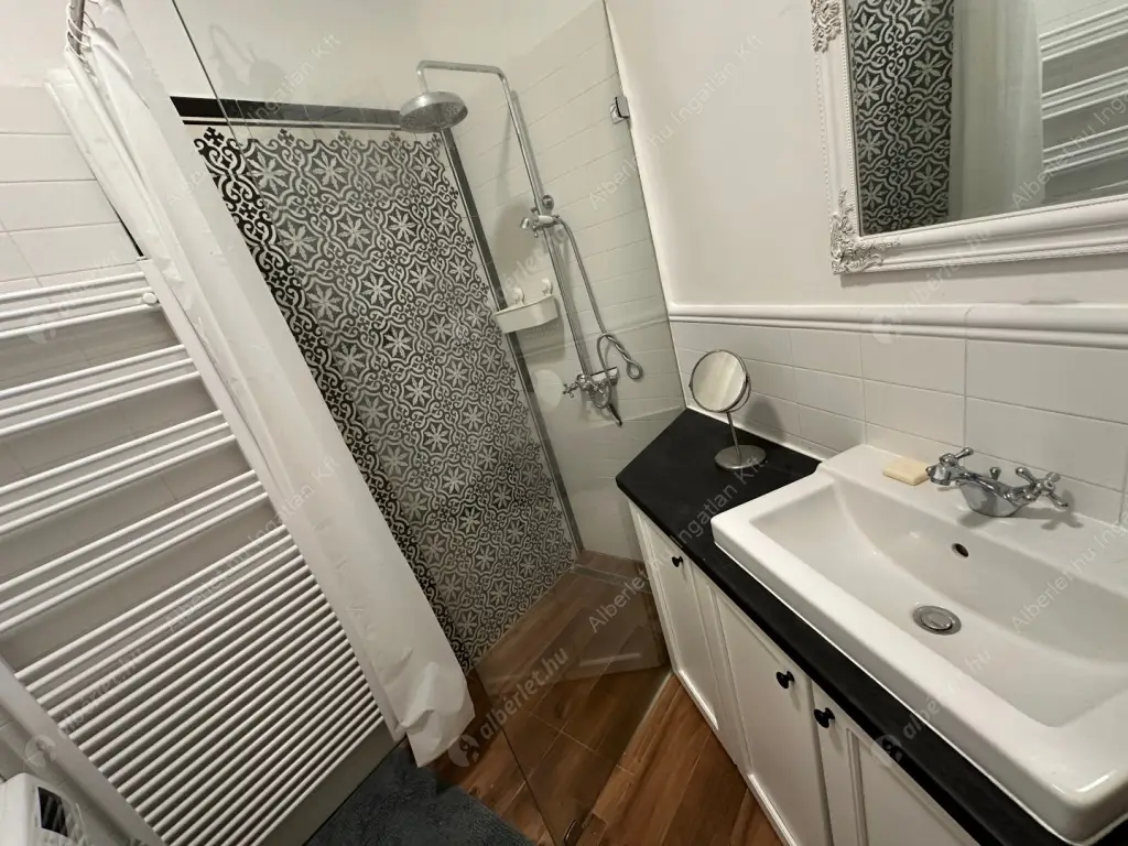 Kiadó albérlet 230000 Ft/hó áron: Budapest, V. kerület  Szerb utca. Mérete: 40 nm, 1 szobás | Alberlet.hu - 6603846