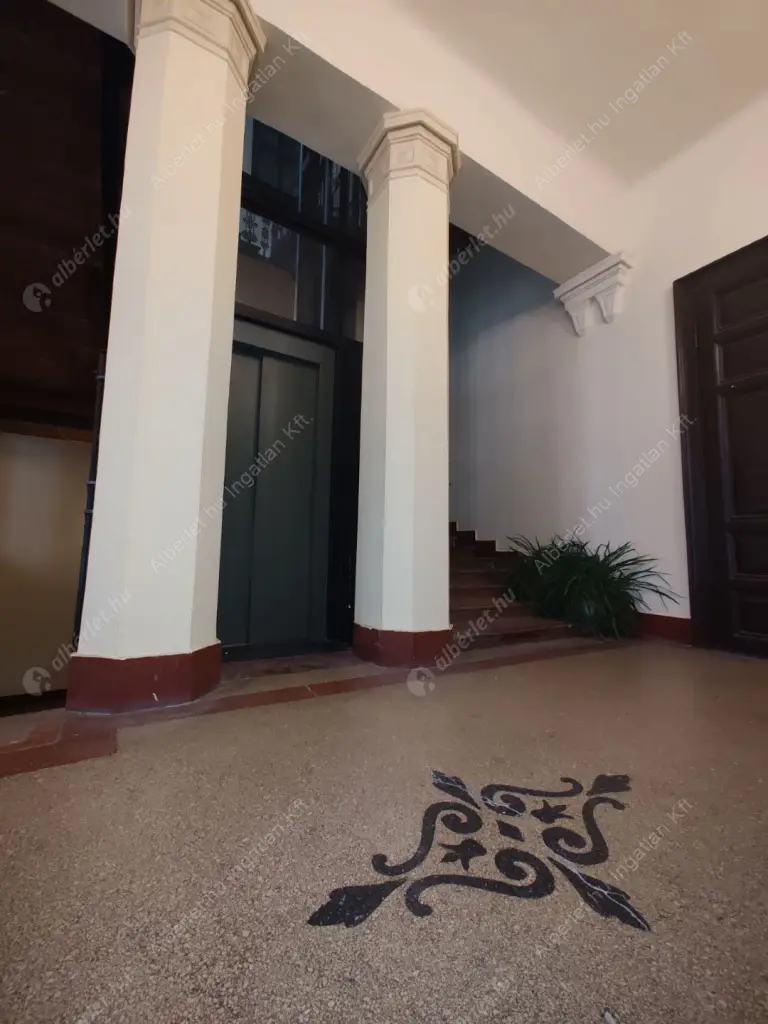 Kiadó albérlet 340000 Ft/hó áron: Budapest, V. kerület  Tüköry utca. Mérete: 40 nm, 2 szobás | Alberlet.hu - 6517729