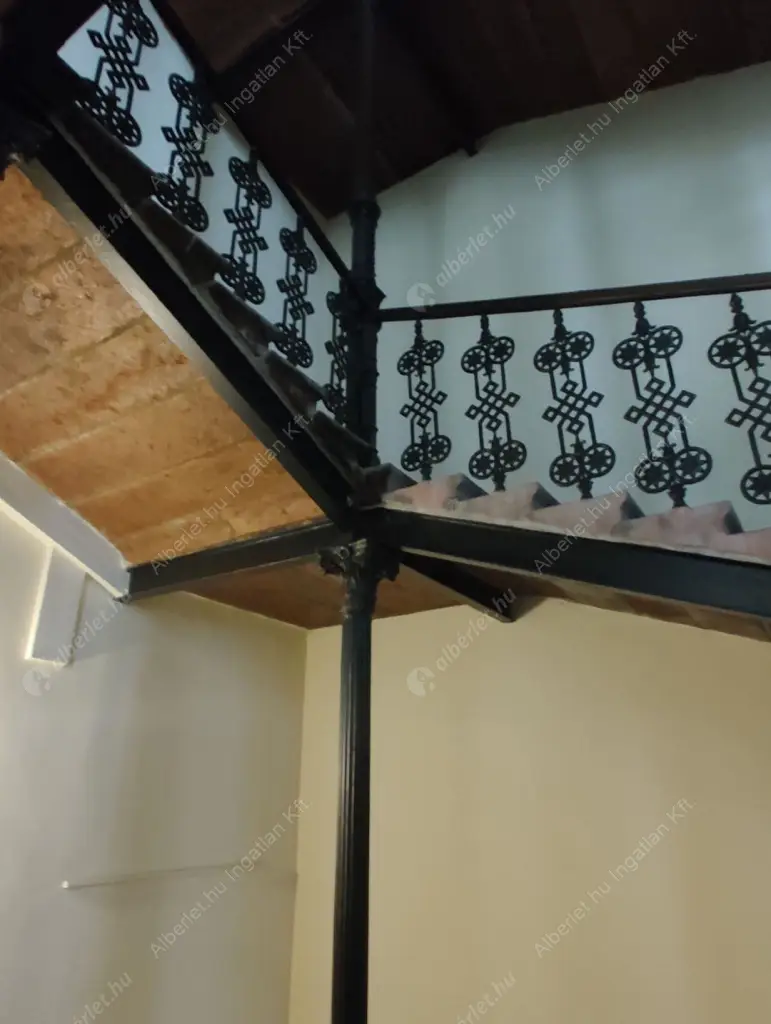 Kiadó albérlet 340000 Ft/hó áron: Budapest, V. kerület  Tüköry utca. Mérete: 40 nm, 2 szobás | Alberlet.hu - 6517737