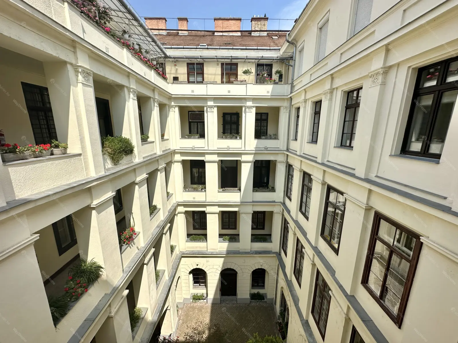 Kiadó albérlet 257000 Ft/hó áron: Budapest, V. kerület  Tüköry utca. Mérete: 50 nm, 1 szobás | Alberlet.hu - 6696174