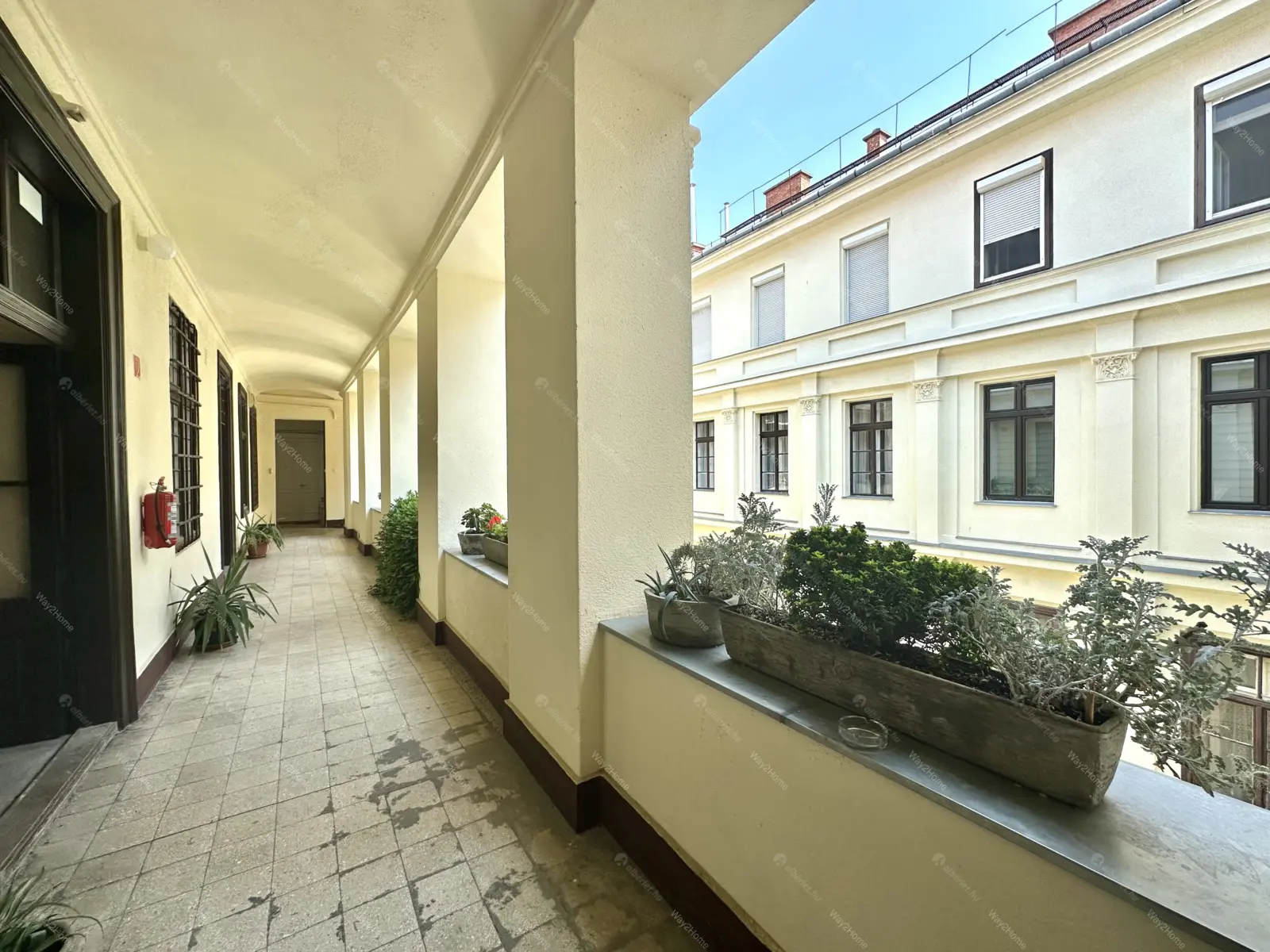 Kiadó albérlet 257000 Ft/hó áron: Budapest, V. kerület  Tüköry utca. Mérete: 50 nm, 1 szobás | Alberlet.hu - 6696194