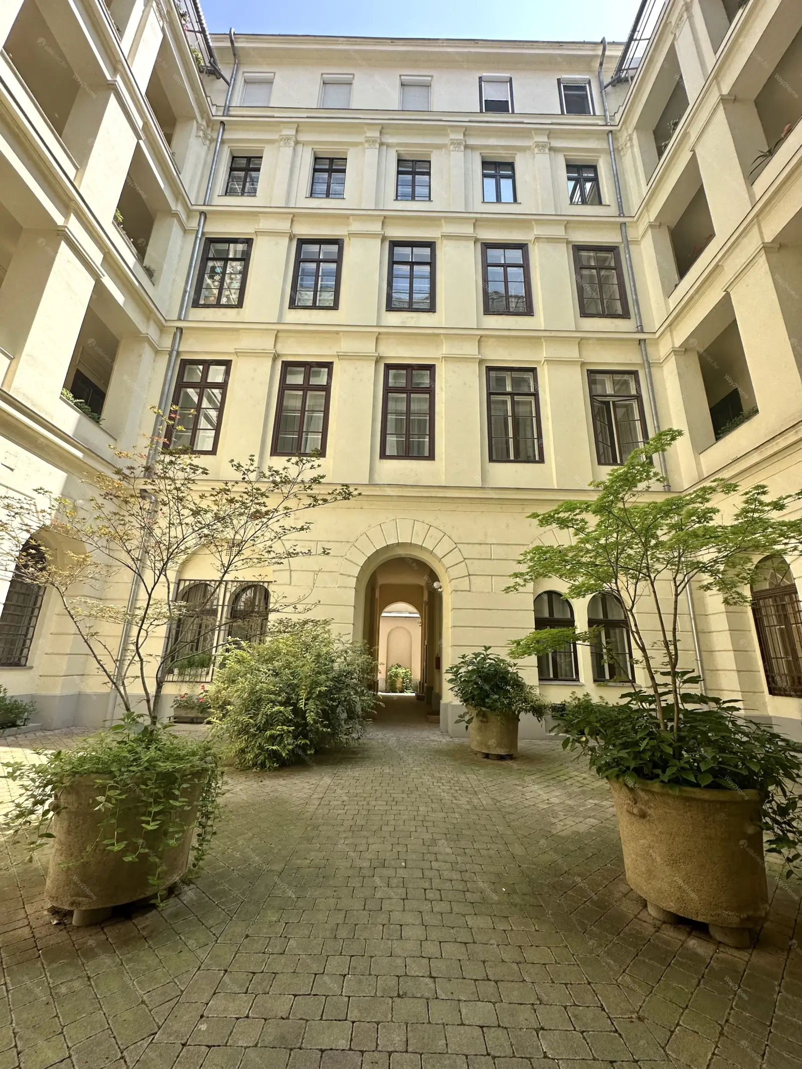 Kiadó albérlet 257000 Ft/hó áron: Budapest, V. kerület  Tüköry utca. Mérete: 50 nm, 1 szobás | Alberlet.hu - 6696195