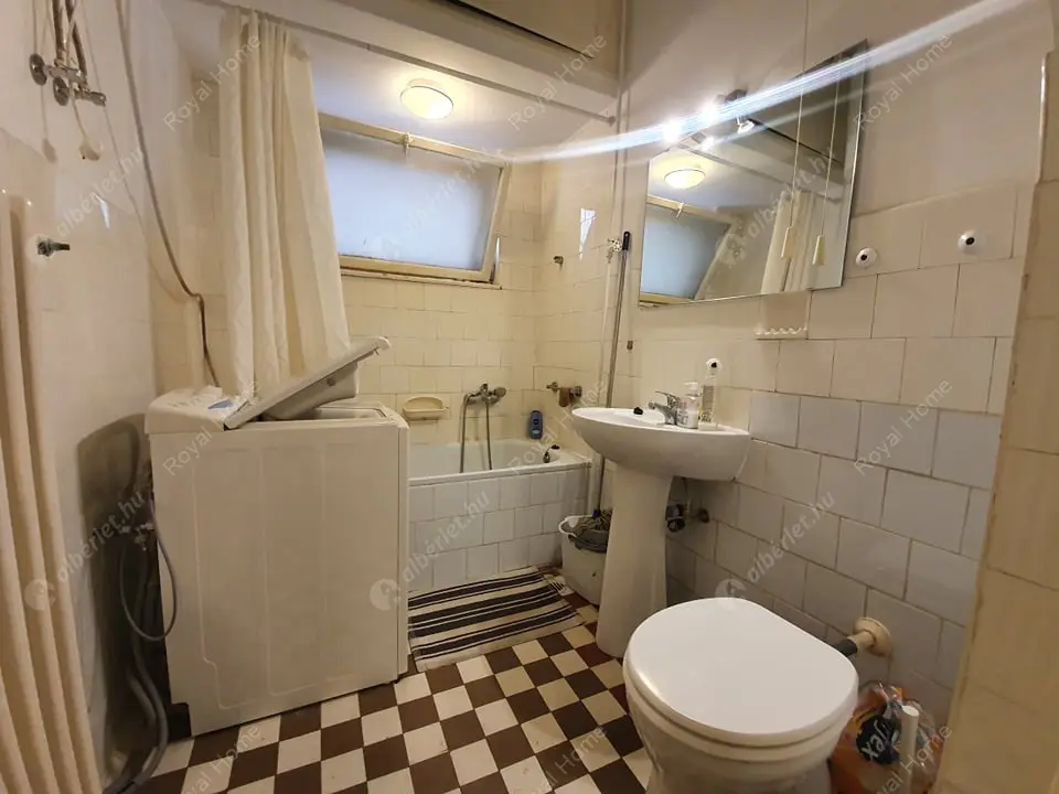 Kiadó albérlet 200000 Ft/hó áron: Budapest, V. kerület  Váci utca. Mérete: 30 nm, 1 szobás | Alberlet.hu - 5300014