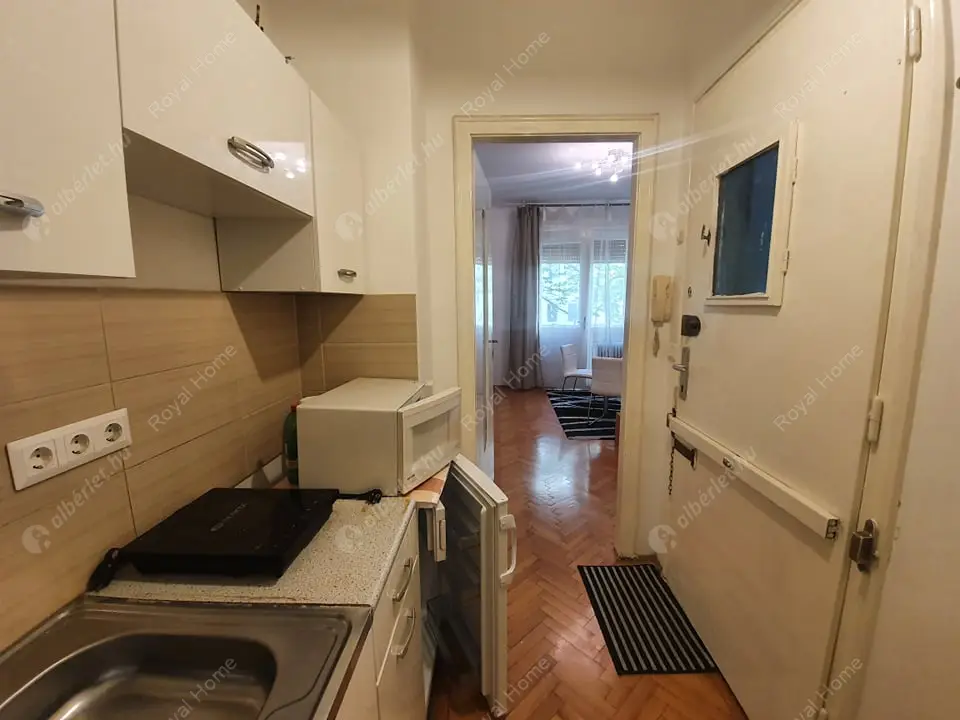 Kiadó albérlet 200000 Ft/hó áron: Budapest, V. kerület  Váci utca. Mérete: 30 nm, 1 szobás | Alberlet.hu - 5300022