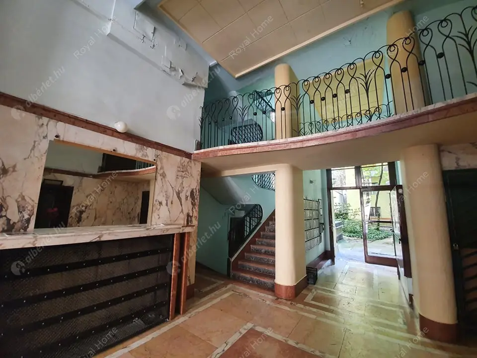 Kiadó albérlet 200000 Ft/hó áron: Budapest, V. kerület  Váci utca. Mérete: 30 nm, 1 szobás | Alberlet.hu - 5300034