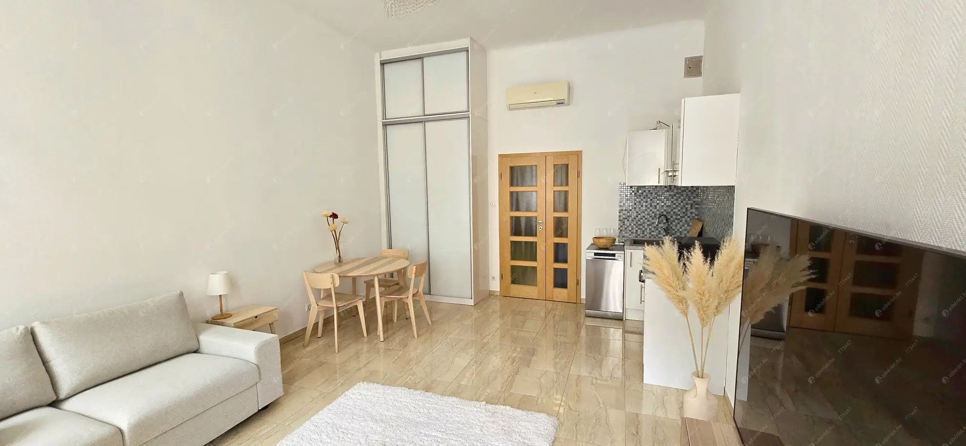 Kiadó albérlet 230000 Ft/hó áron: Budapest, V. kerület  Váci utca. Mérete: 32 nm, 1 szobás | Alberlet.hu - 6631236