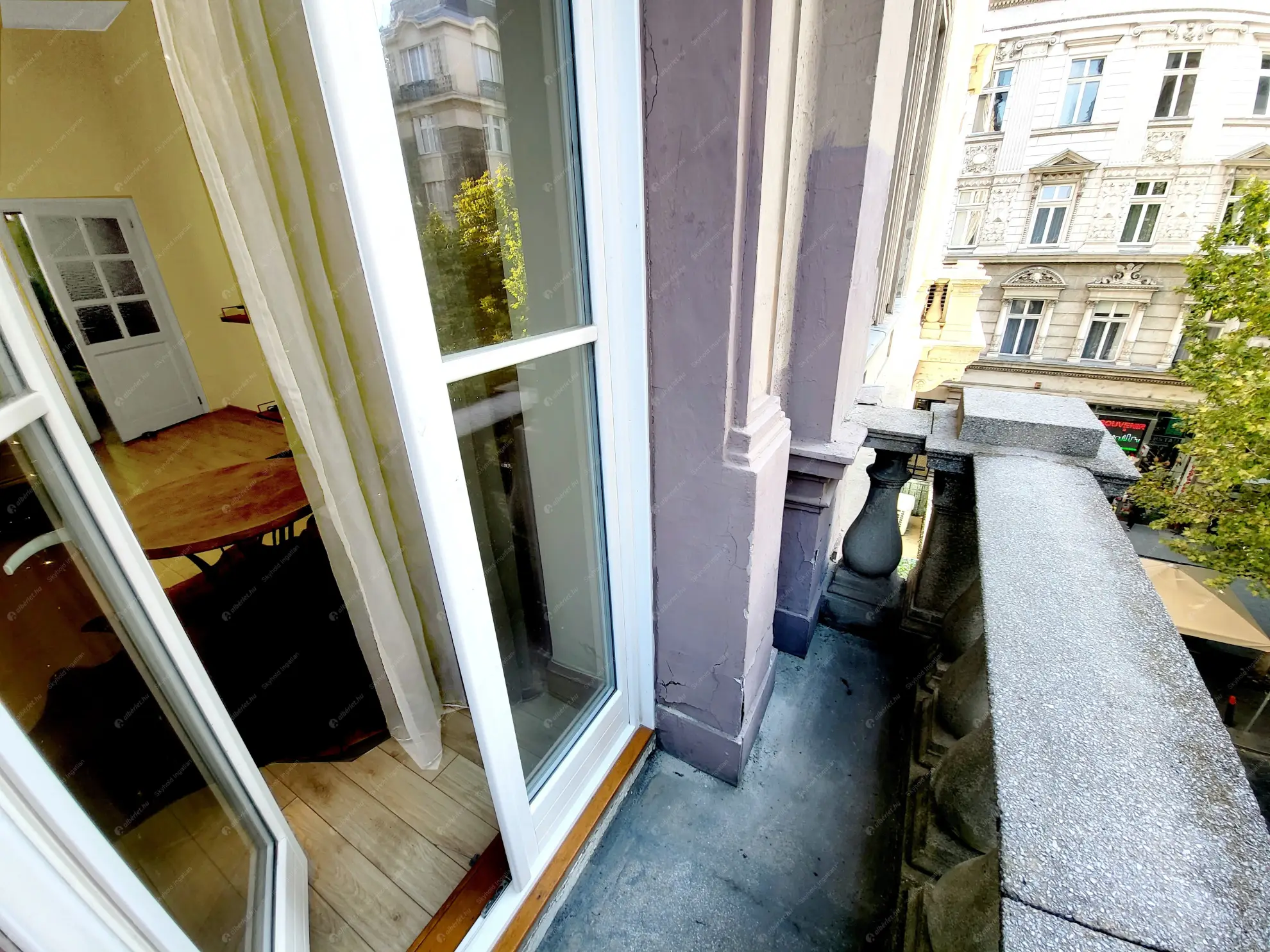 Kiadó albérlet 295000 Ft/hó áron: Budapest, V. kerület  Váci utca. Mérete: 40 nm, 1 szobás | Alberlet.hu - 6573761