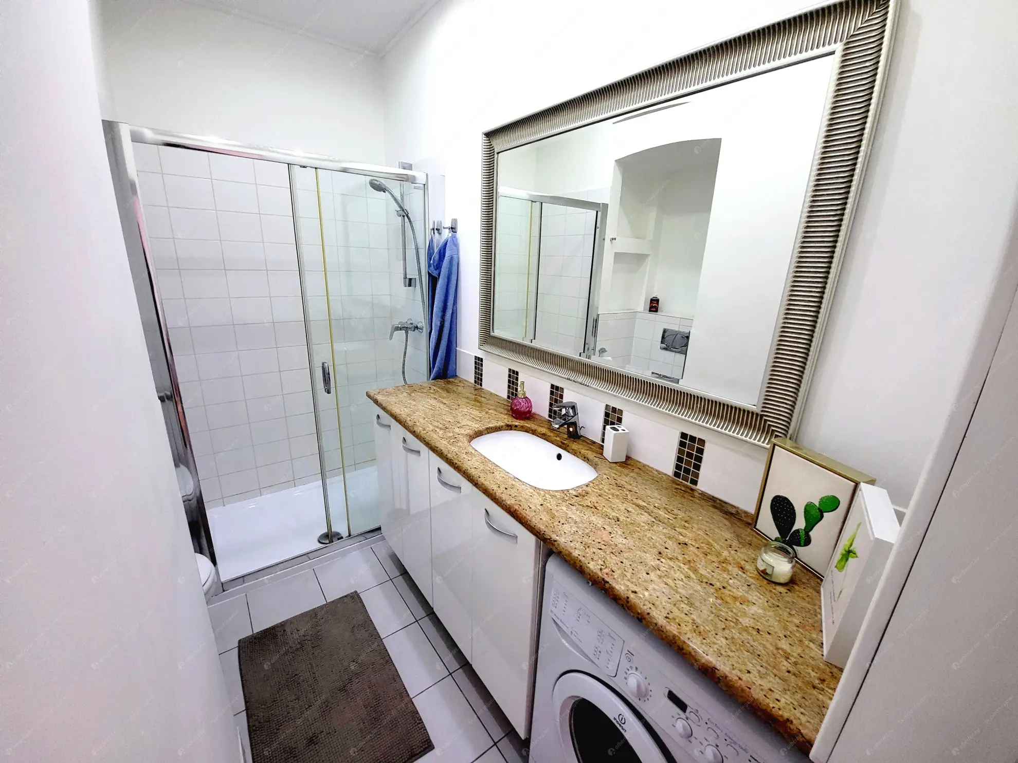 Kiadó albérlet 295000 Ft/hó áron: Budapest, V. kerület  Váci utca. Mérete: 40 nm, 1 szobás | Alberlet.hu - 6573765