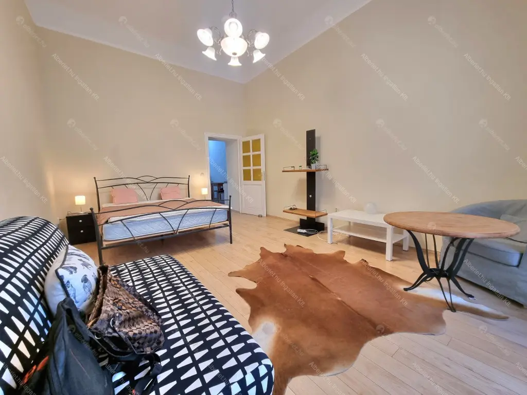 Kiadó albérlet 280000 Ft/hó áron: Budapest, V. kerület  Váci utca. Mérete: 40 nm, 1 szobás | Alberlet.hu - 6700804