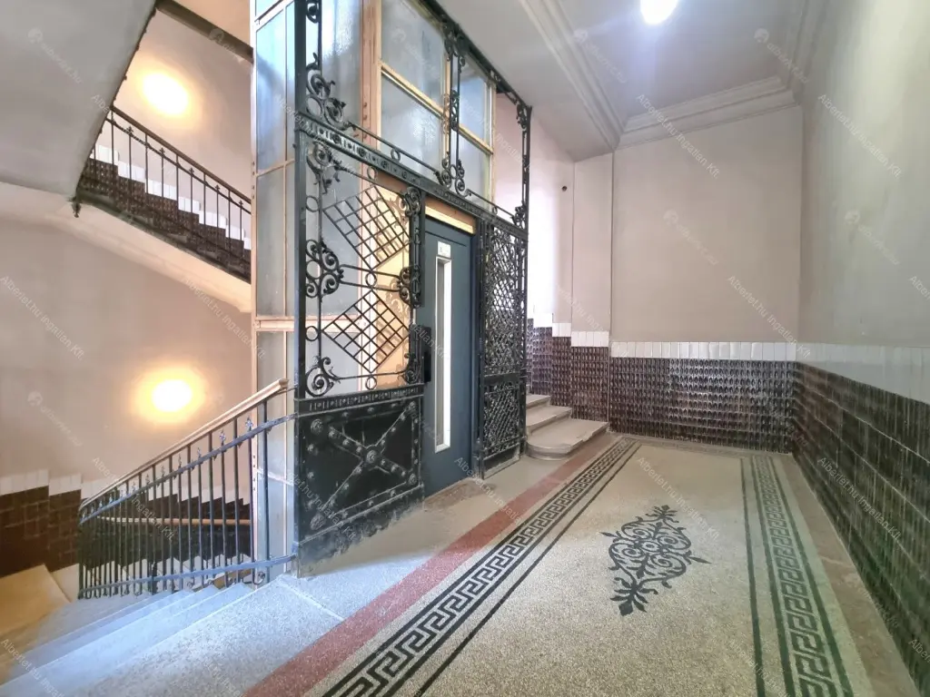 Kiadó albérlet 280000 Ft/hó áron: Budapest, V. kerület  Váci utca. Mérete: 40 nm, 1 szobás | Alberlet.hu - 6700818