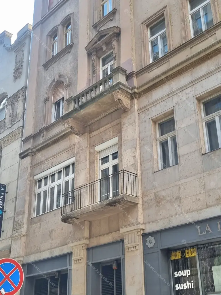 Kiadó albérlet 280000 Ft/hó áron: Budapest, V. kerület  Váci utca. Mérete: 40 nm, 1 szobás | Alberlet.hu - 6700821