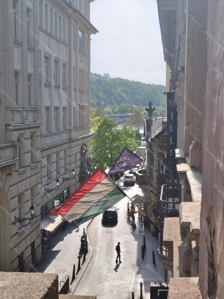 Kiadó albérlet 280000 Ft/hó áron: Budapest, V. kerület  Váci utca. Mérete: 40 nm, 1 szobás | Alberlet.hu - 6701995