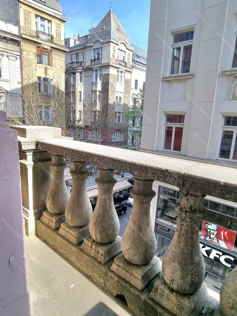 Kiadó albérlet 280000 Ft/hó áron: Budapest, V. kerület  Váci utca. Mérete: 40 nm, 1 szobás | Alberlet.hu - 6701997