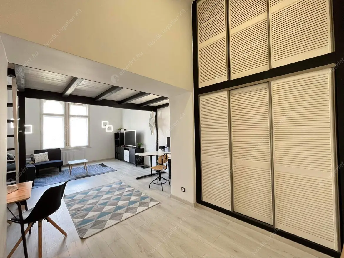 Kiadó albérlet 340000 Ft/hó áron: Budapest, V. kerület  Váci utca. Mérete: 44 nm, 1 szobás | Alberlet.hu - 6178775