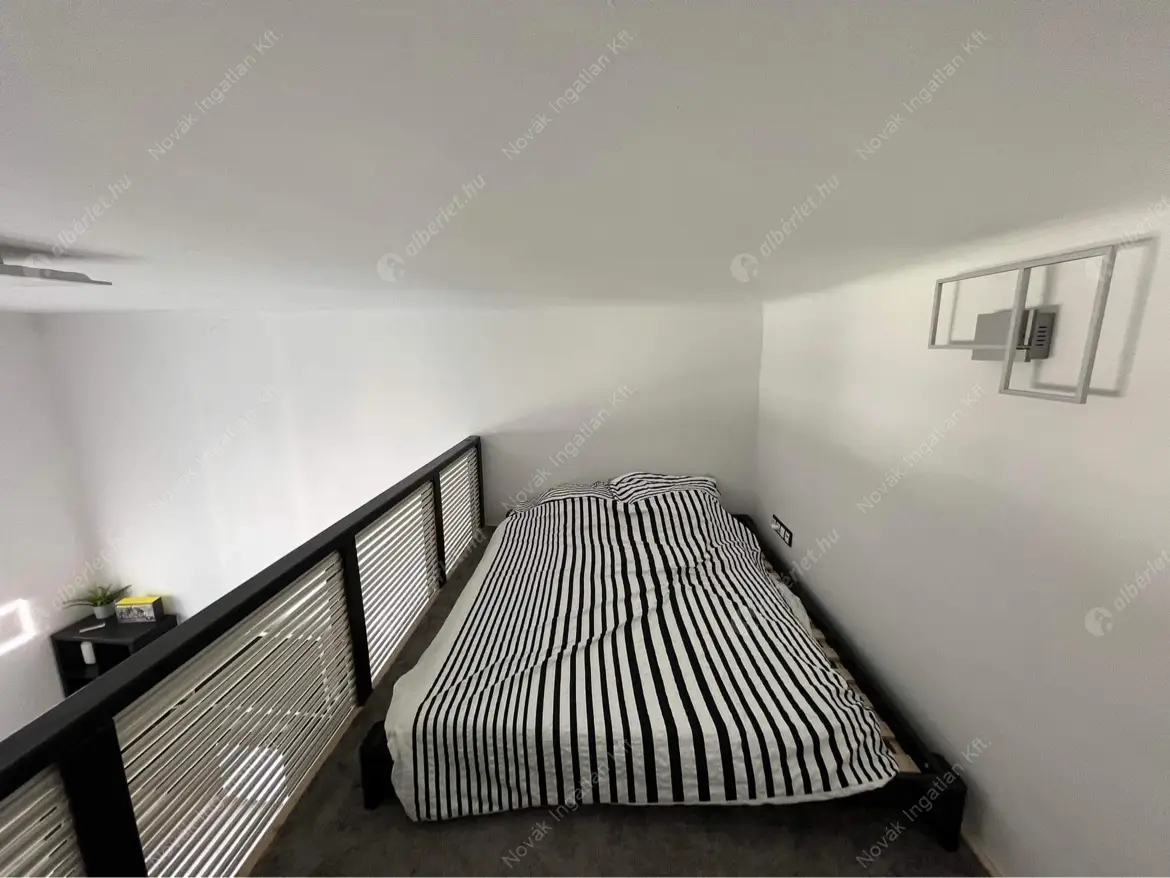 Kiadó albérlet 340000 Ft/hó áron: Budapest, V. kerület  Váci utca. Mérete: 44 nm, 1 szobás | Alberlet.hu - 6178779