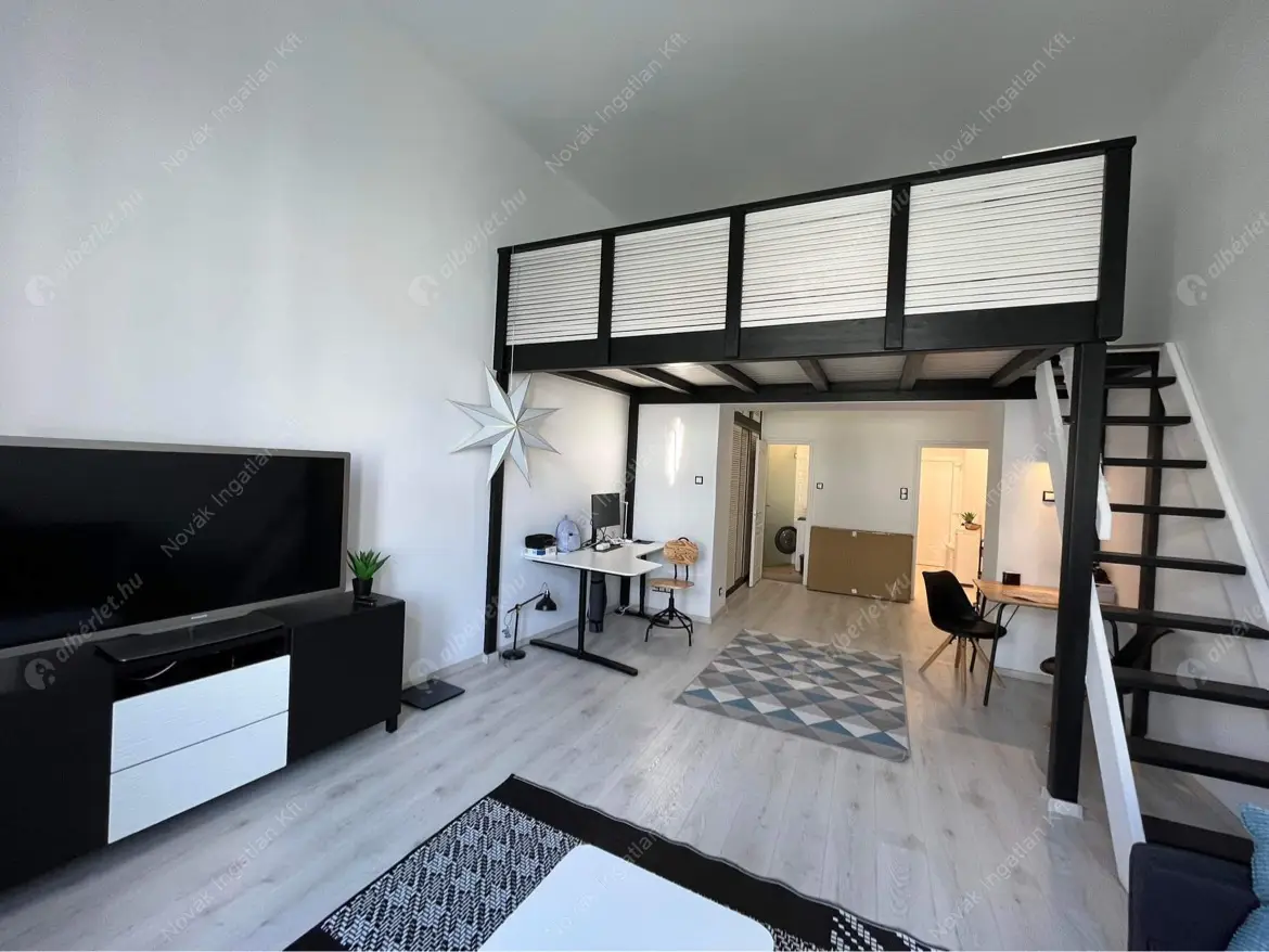 Kiadó albérlet 340000 Ft/hó áron: Budapest, V. kerület  Váci utca. Mérete: 44 nm, 1 szobás | Alberlet.hu - 6178780