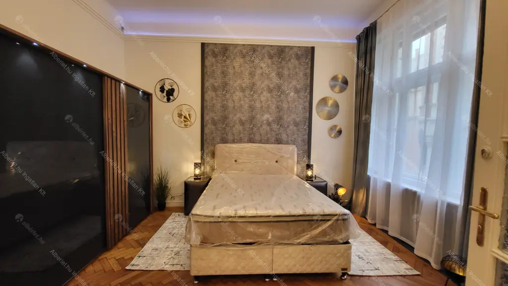 Kiadó albérlet 420000 Ft/hó áron: Budapest, V. kerület  Váci utca. Mérete: 50 nm, 2 szobás | Alberlet.hu - 6688428