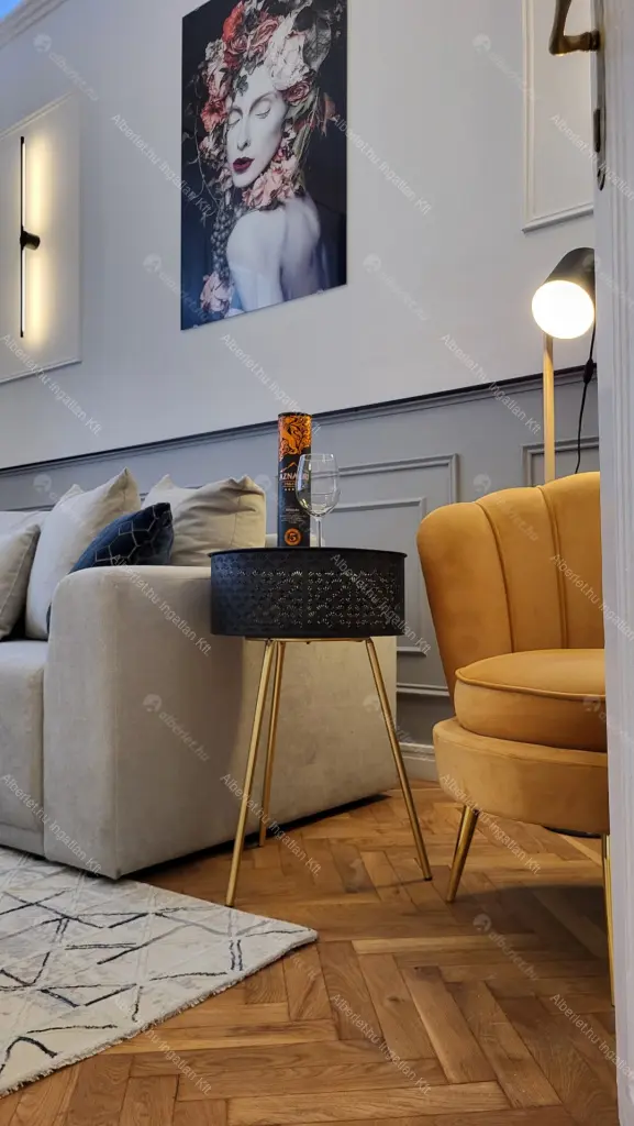 Kiadó albérlet 420000 Ft/hó áron: Budapest, V. kerület  Váci utca. Mérete: 50 nm, 2 szobás | Alberlet.hu - 6688437