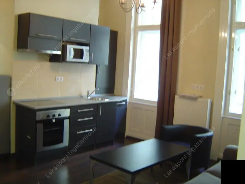 Kiadó albérlet 266000 Ft/hó áron: Budapest, V. kerület  Váci utca. Mérete: 50 nm, 3 szobás | Alberlet.hu - 6607997