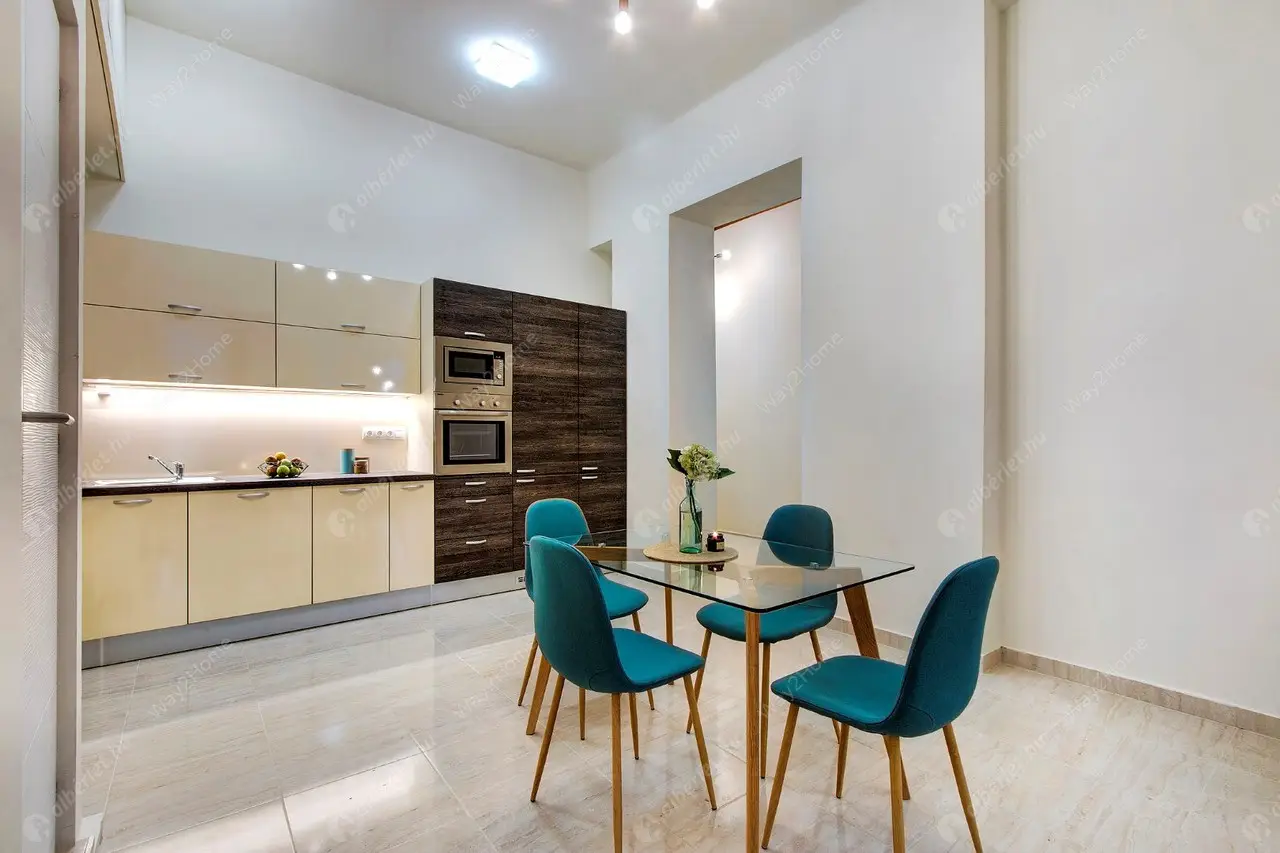 Kiadó albérlet 350000 Ft/hó áron: Budapest, V. kerület  Váci utca. Mérete: 65 nm, 2 szobás | Alberlet.hu - 6627719