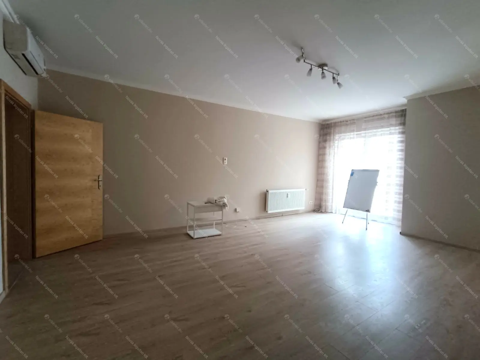 Kiadó albérlet 300000 Ft/hó áron: Budapest, V. kerület  Váci utca. Mérete: 71 nm, 2 szobás | Alberlet.hu - 6691250