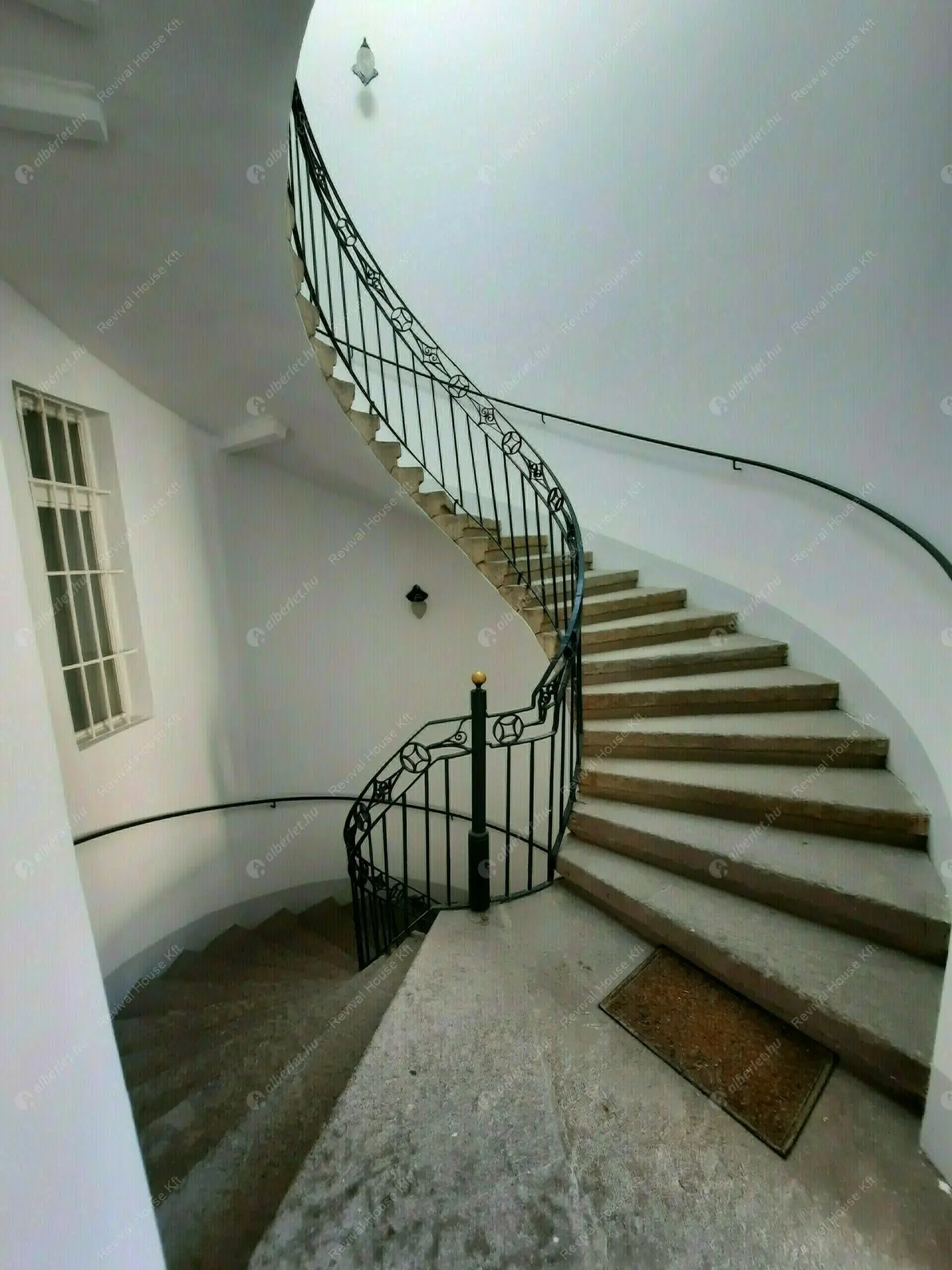 Kiadó albérlet 420000 Ft/hó áron: Budapest, V. kerület  Váci utca. Mérete: 72 nm, 3 szobás | Alberlet.hu - 6210654