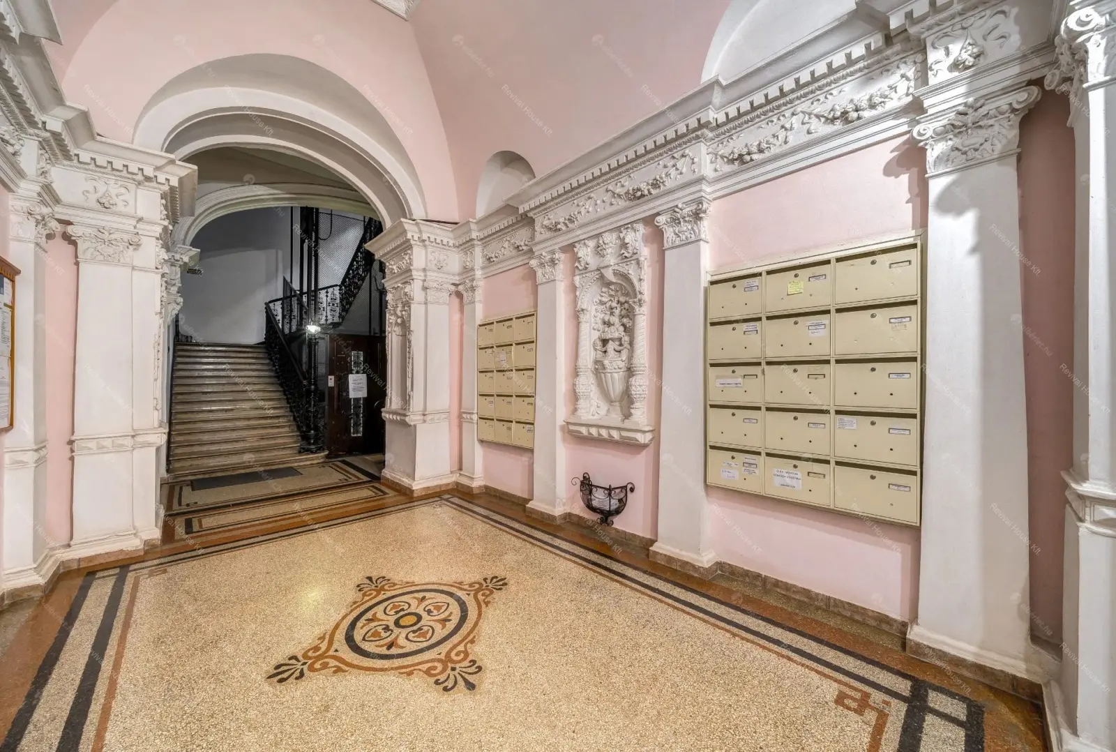 Kiadó albérlet 1050000 Ft/hó áron: Budapest, V. kerület  Váci utca. Mérete: 81 nm, 3 szobás | Alberlet.hu - 6649231