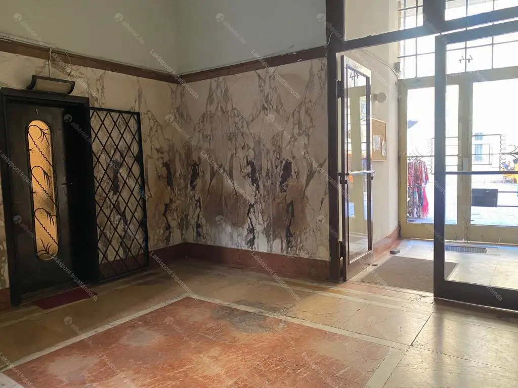 Kiadó albérlet 510000 Ft/hó áron: Budapest, V. kerület  Váci utca. Mérete: 82 nm, 2 szobás | Alberlet.hu - 6680750