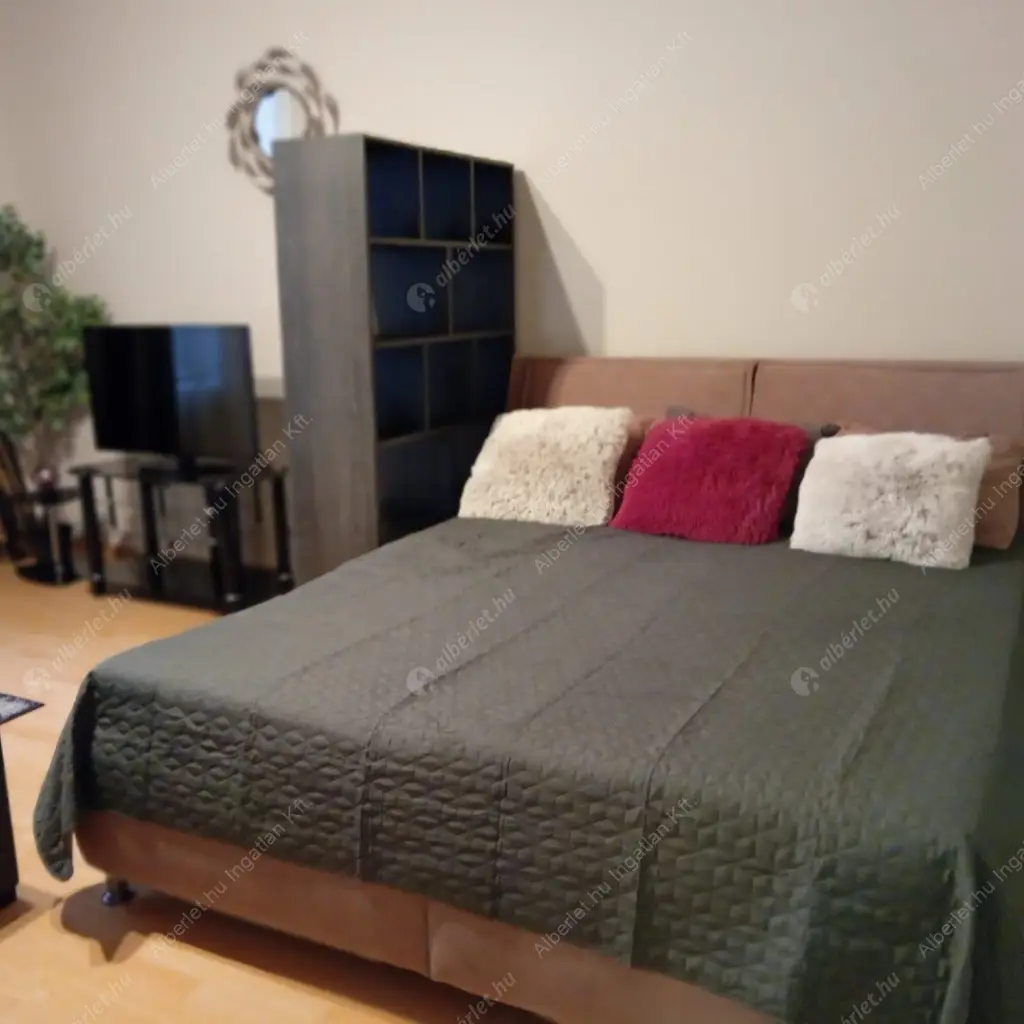 Kiadó albérlet 250000 Ft/hó áron: Budapest, V. kerület  Vadász utca. Mérete: 44 nm, 1 szobás | Alberlet.hu - 6572760
