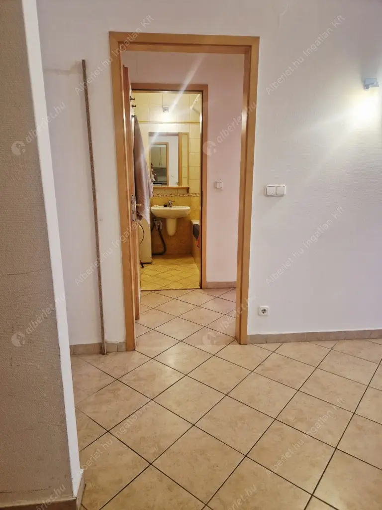 Kiadó albérlet 320000 Ft/hó áron: Budapest, V. kerület  Vadász utca. Mérete: 65 nm, 2 szobás | Alberlet.hu - 6524510