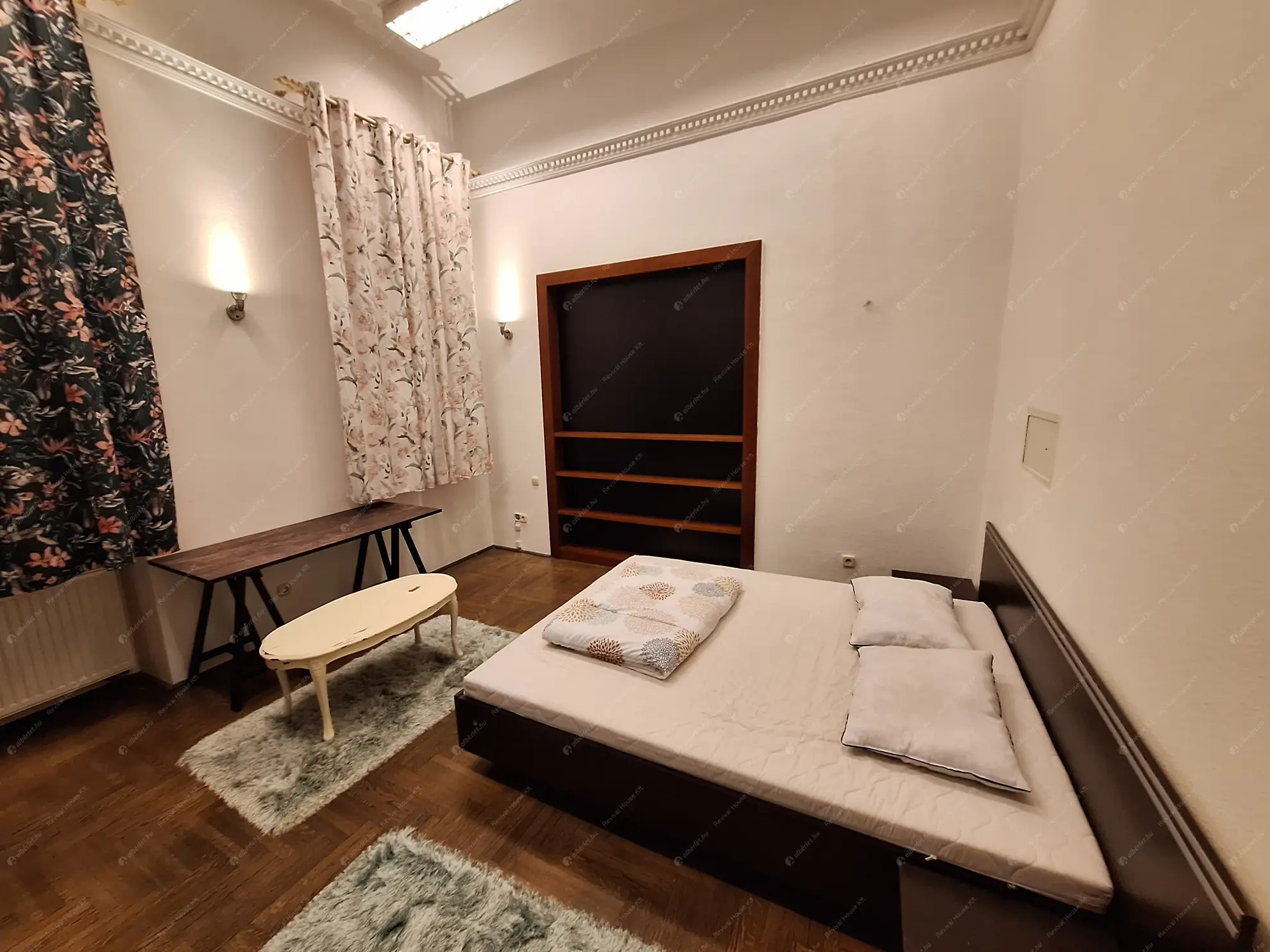 Kiadó albérlet 600000 Ft/hó áron: Budapest, V. kerület  Veres Pálné utca. Mérete: 100 nm, 5 szobás | Alberlet.hu - 6606085