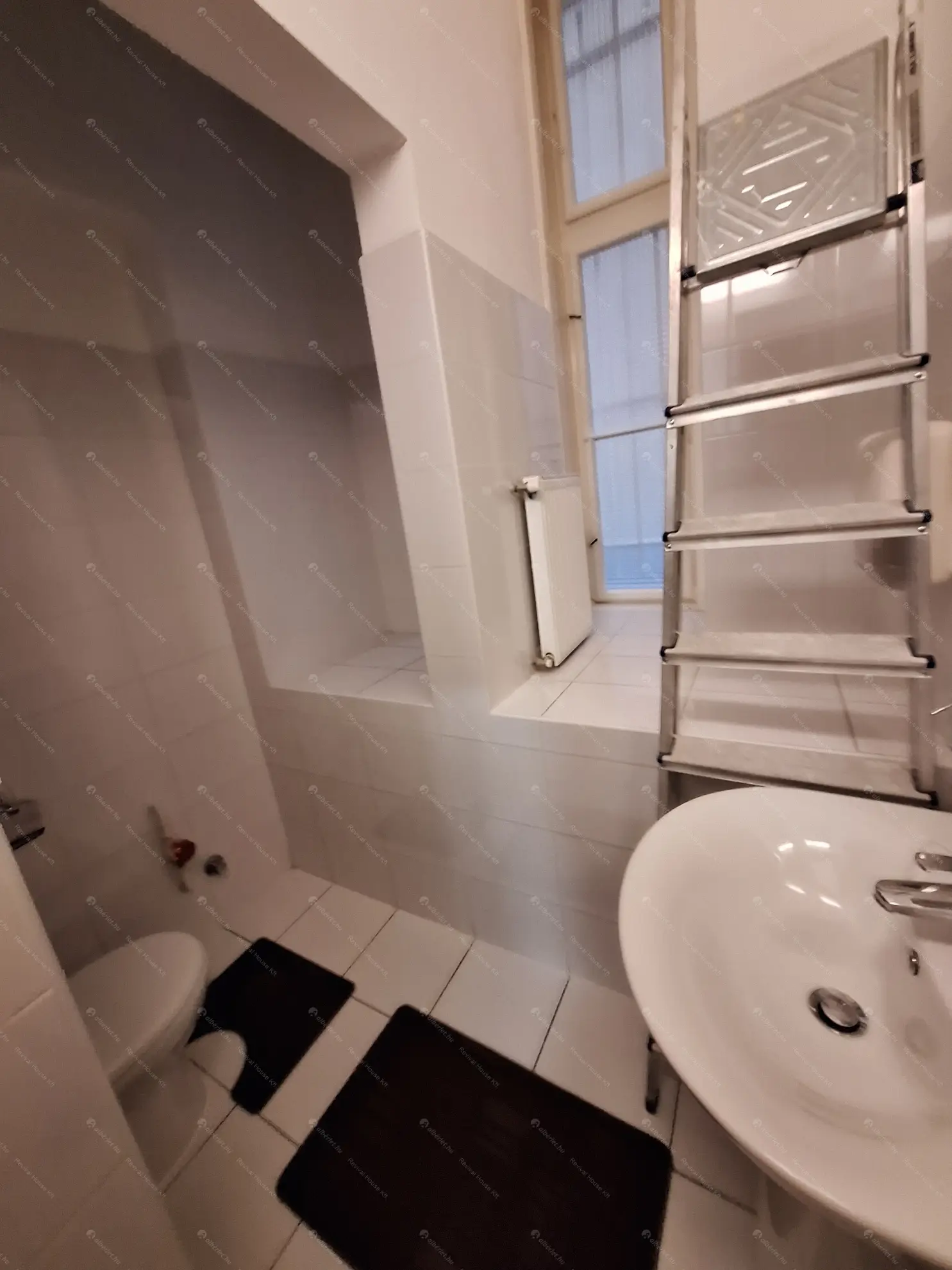 Kiadó albérlet 600000 Ft/hó áron: Budapest, V. kerület  Veres Pálné utca. Mérete: 100 nm, 5 szobás | Alberlet.hu - 6606090