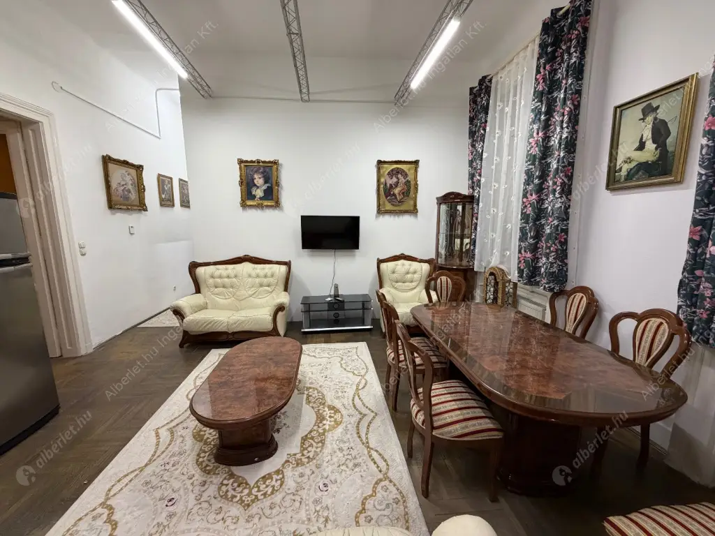 Kiadó albérlet 600000 Ft/hó áron: Budapest, V. kerület  Veres Pálné utca. Mérete: 105 nm, 5 szobás | Alberlet.hu - 6603722
