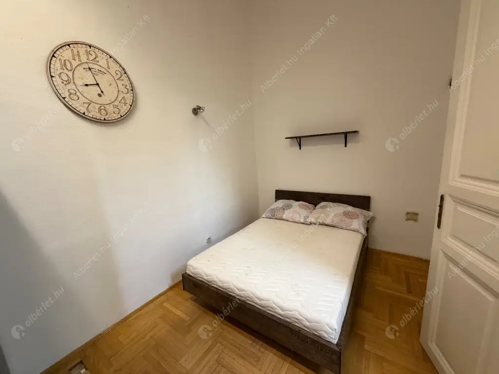 Kiadó albérlet 600000 Ft/hó áron: Budapest, V. kerület  Veres Pálné utca. Mérete: 105 nm, 5 szobás | Alberlet.hu - 6603731