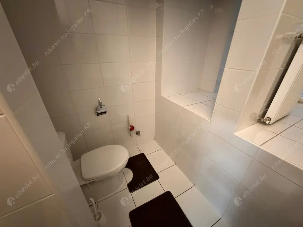 Kiadó albérlet 600000 Ft/hó áron: Budapest, V. kerület  Veres Pálné utca. Mérete: 105 nm, 5 szobás | Alberlet.hu - 6603738