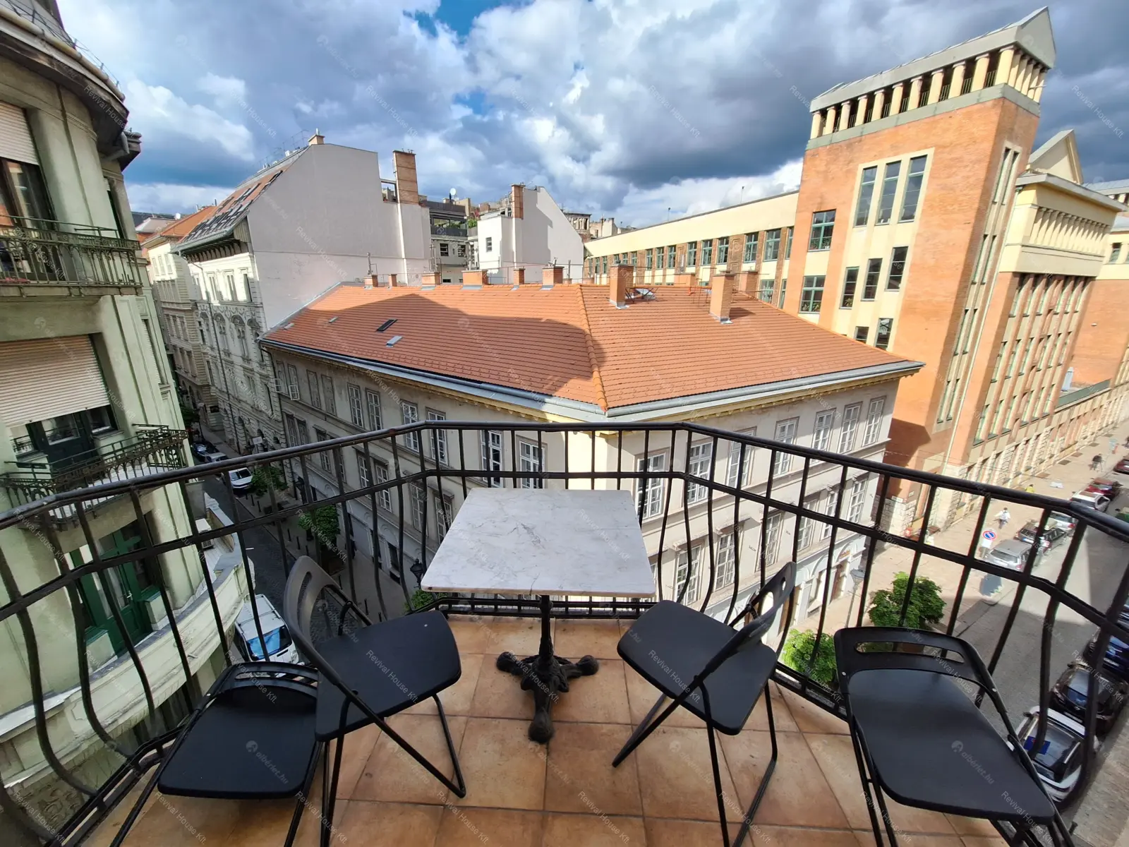 Kiadó albérlet 1093000 Ft/hó áron: Budapest, V. kerület  Veres Pálné utca. Mérete: 125 nm, 3 szobás | Alberlet.hu - 6707161