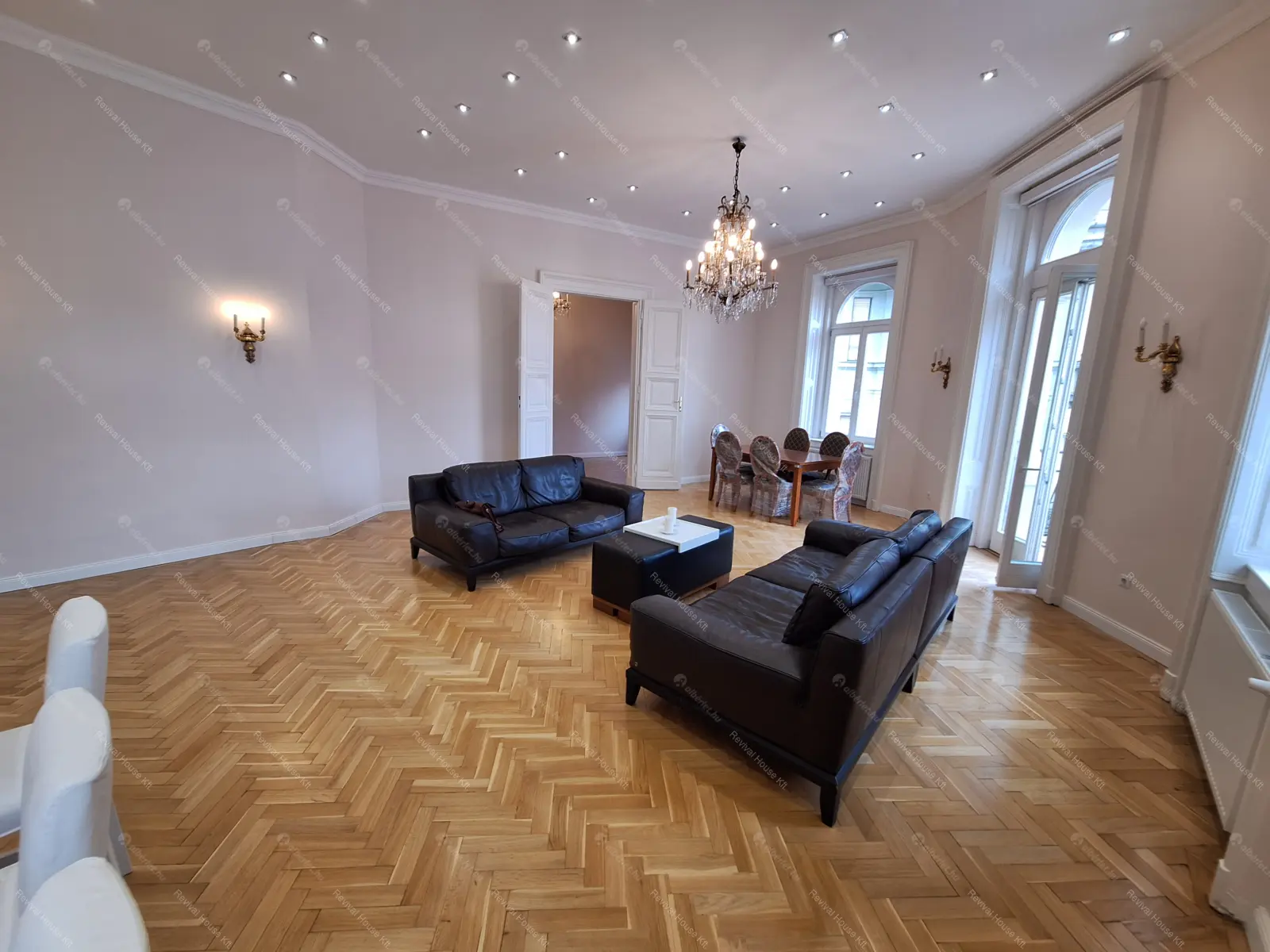 Kiadó albérlet 1093000 Ft/hó áron: Budapest, V. kerület  Veres Pálné utca. Mérete: 125 nm, 3 szobás | Alberlet.hu - 6707167