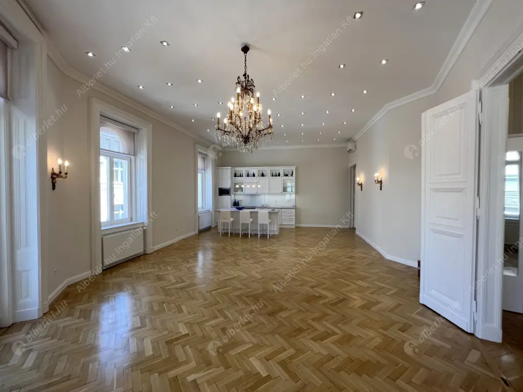 Kiadó albérlet 1146000 Ft/hó áron: Budapest, V. kerület  Veres Pálné utca. Mérete: 125 nm, 3 szobás | Alberlet.hu - 6519119