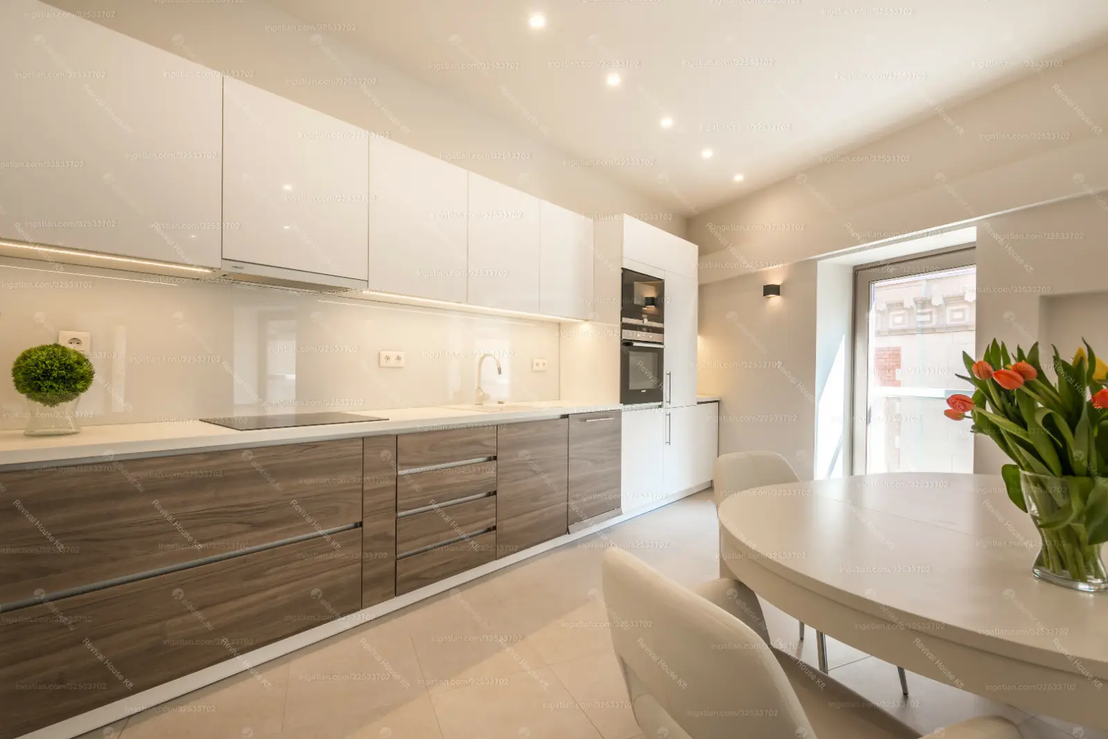 Kiadó albérlet 799000 Ft/hó áron: Budapest, V. kerület  Veres Pálné utca. Mérete: 141 nm, 4 szobás | Alberlet.hu - 6112400