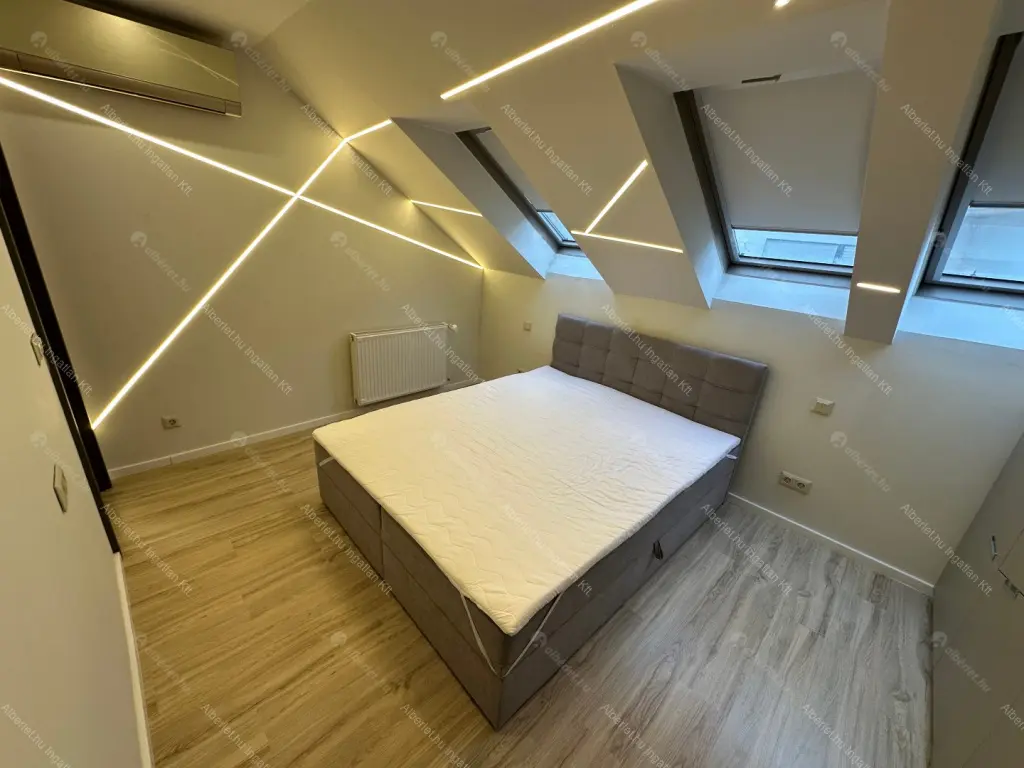 Kiadó albérlet 798000 Ft/hó áron: Budapest, V. kerület  Veres Pálné utca. Mérete: 141 nm, 4 szobás | Alberlet.hu - 6682712