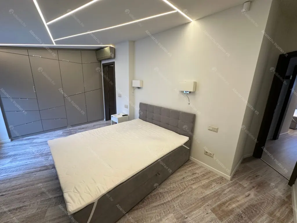 Kiadó albérlet 798000 Ft/hó áron: Budapest, V. kerület  Veres Pálné utca. Mérete: 141 nm, 4 szobás | Alberlet.hu - 6682714