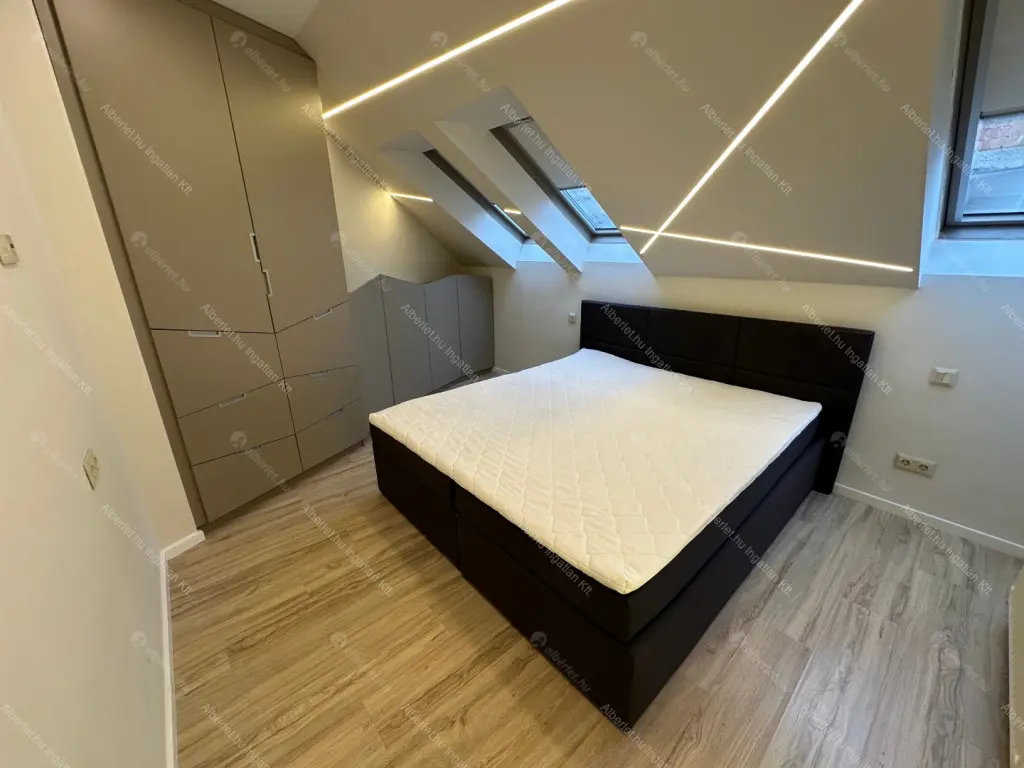 Kiadó albérlet 798000 Ft/hó áron: Budapest, V. kerület  Veres Pálné utca. Mérete: 141 nm, 4 szobás | Alberlet.hu - 6682721