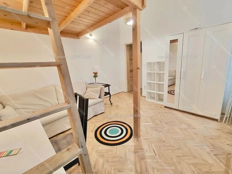 Kiadó albérlet 215000 Ft/hó áron: Budapest, V. kerület  Veres Pálné utca. Mérete: 31 nm, 1 szobás | Alberlet.hu - 6640370