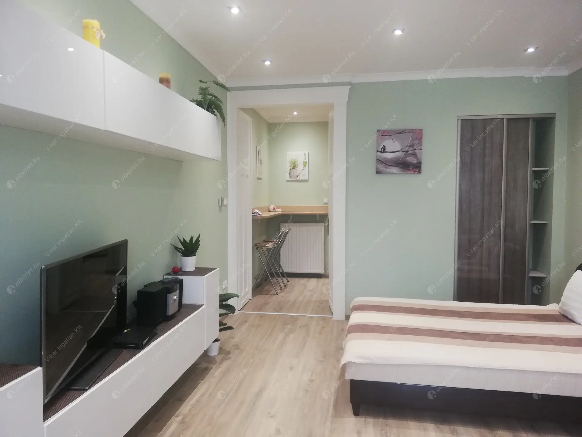 Kiadó albérlet 230000 Ft/hó áron: Budapest, V. kerület  Veres Pálné utca. Mérete: 44 nm, 1 szobás | Alberlet.hu - 5783669