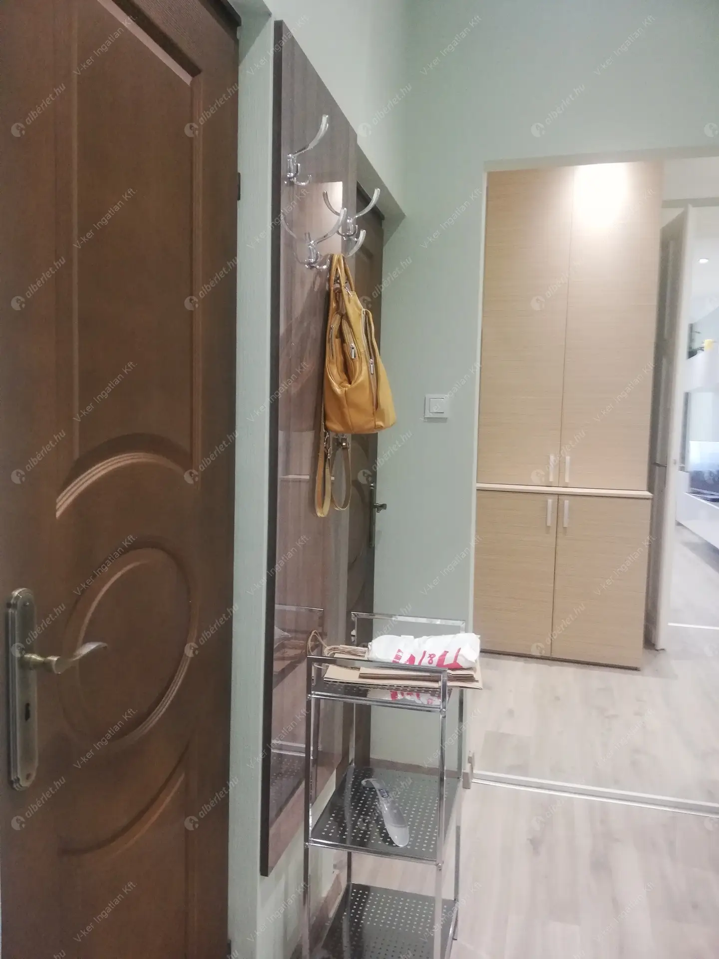 Kiadó albérlet 230000 Ft/hó áron: Budapest, V. kerület  Veres Pálné utca. Mérete: 44 nm, 1 szobás | Alberlet.hu - 5783670