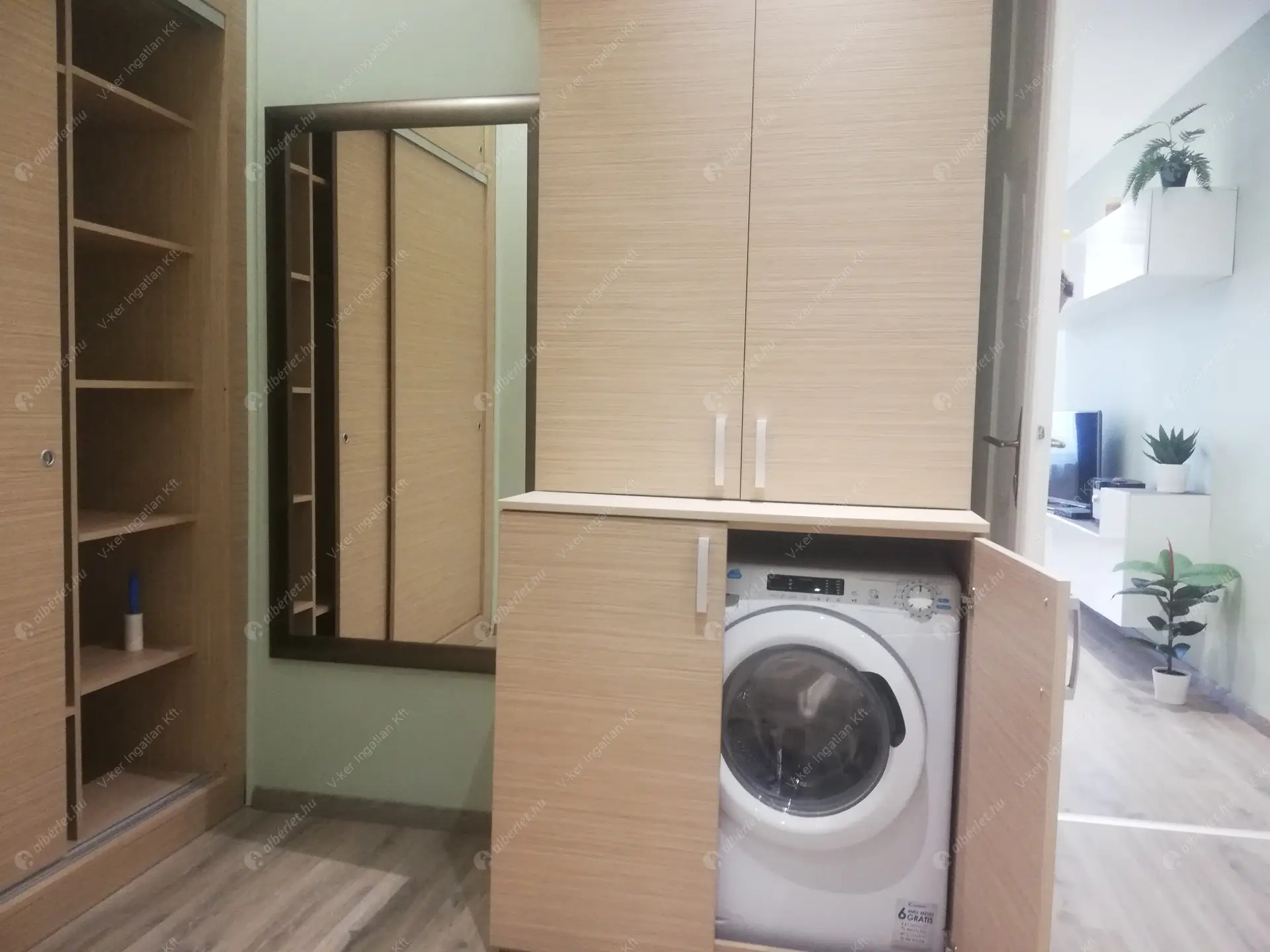 Kiadó albérlet 230000 Ft/hó áron: Budapest, V. kerület  Veres Pálné utca. Mérete: 44 nm, 1 szobás | Alberlet.hu - 5783672