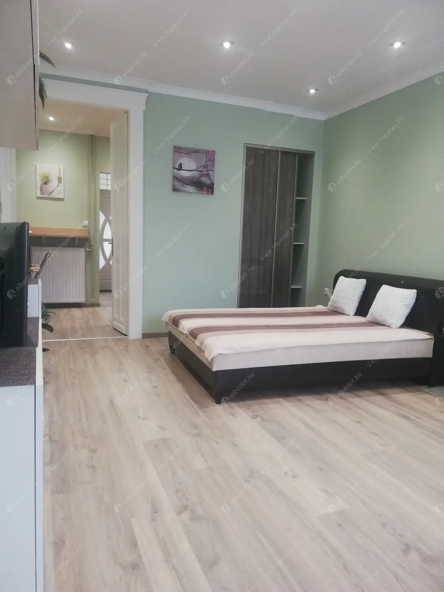 Kiadó albérlet 230000 Ft/hó áron: Budapest, V. kerület  Veres Pálné utca. Mérete: 44 nm, 1 szobás | Alberlet.hu - 5783677