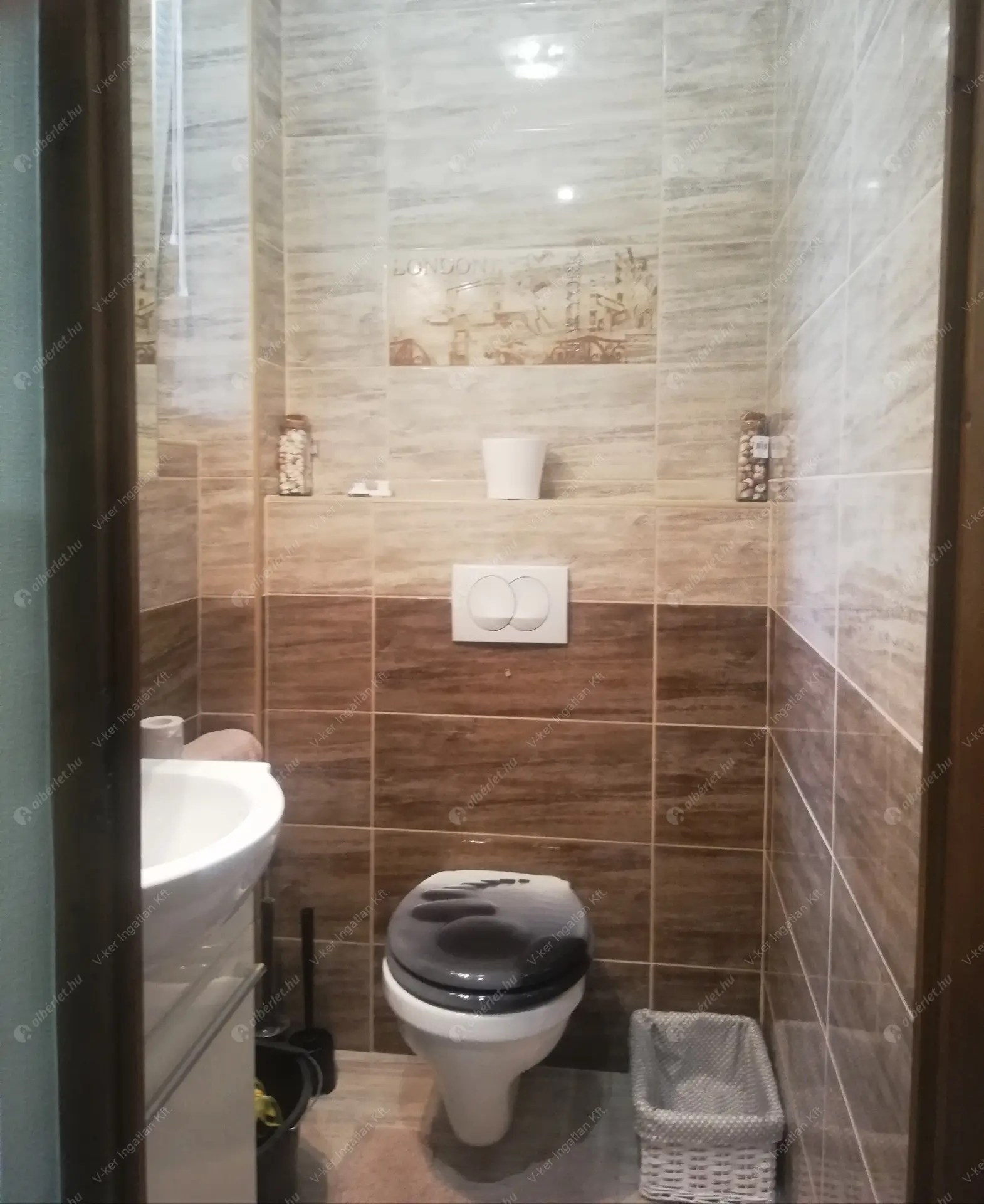 Kiadó albérlet 230000 Ft/hó áron: Budapest, V. kerület  Veres Pálné utca. Mérete: 44 nm, 1 szobás | Alberlet.hu - 5783684